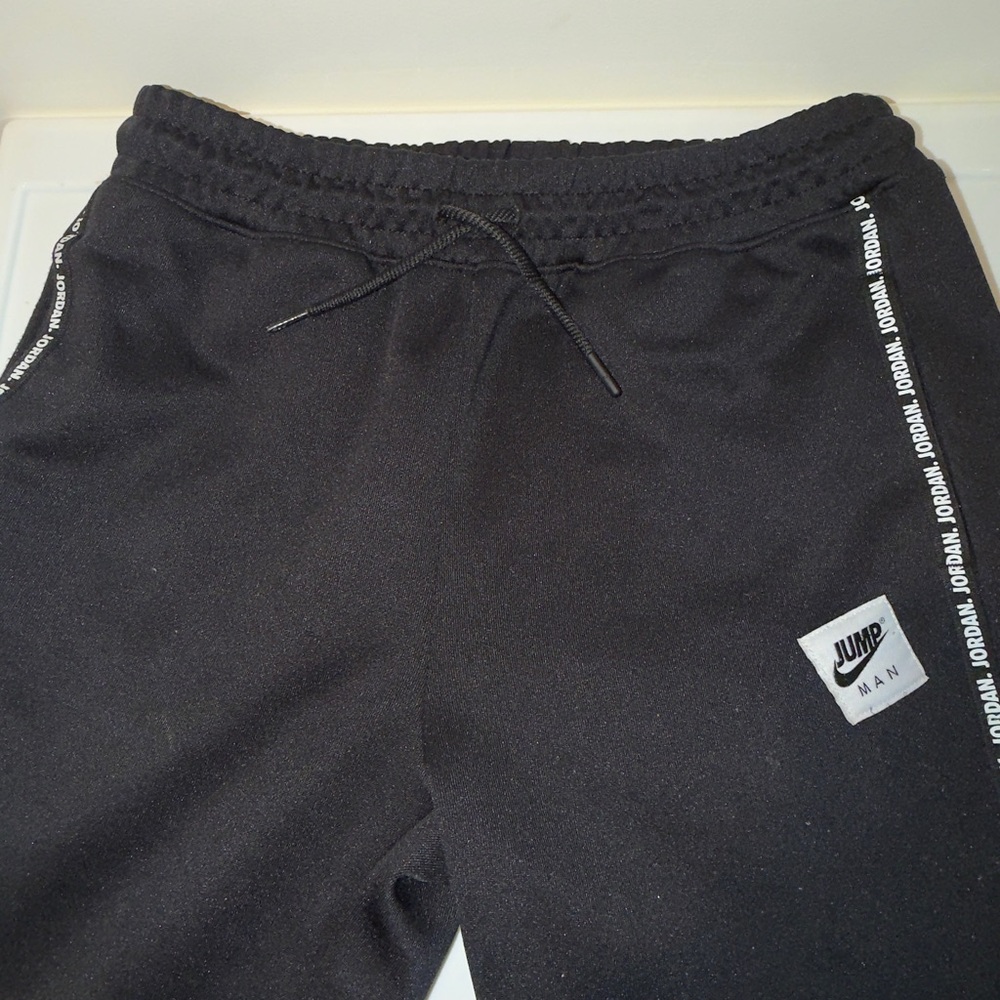 Jordan Kids LARGE Black Joggers with Nike Jordan Jumpman Logo Detail